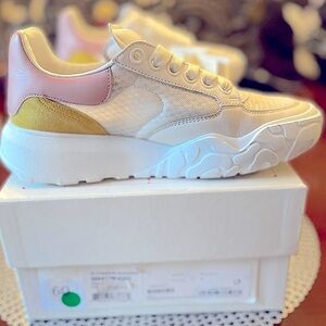 “Alexander McQueen” Women’s White 1.5 inch Platform Sneakers Size 7
